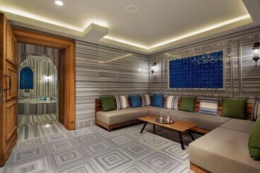 هتل Papillon Ayscha Resort & Spa