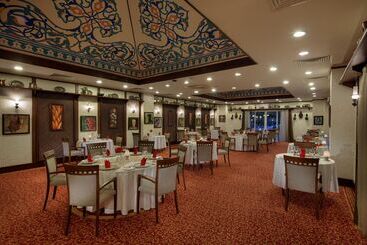 هتل Papillon Ayscha Resort & Spa