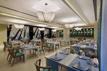 هتل Papillon Ayscha Resort & Spa
