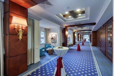 هتل Papillon Ayscha Resort & Spa