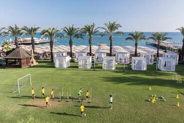 هتل Papillon Ayscha Resort & Spa