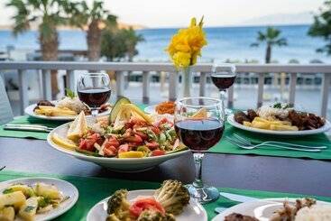 هتل Petunya Beach Resort