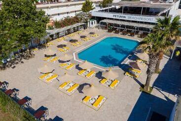 هتل Petunya Beach Resort