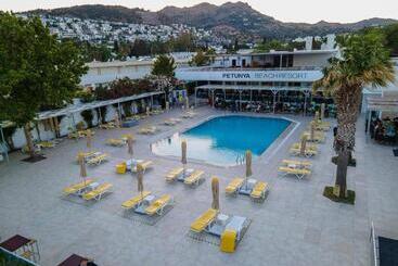 هتل Petunya Beach Resort
