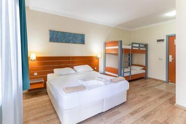 هتل Petunya Beach Resort