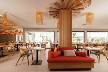 هتل Radisson Blu Resort Lanzarote