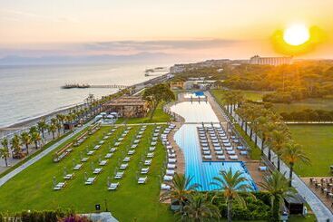 هتل Rixos Premium Belek, The Land of Legends Access