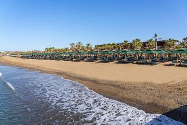 هتل Rixos Premium Belek, The Land of Legends Access
