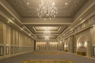هتل Rixos Premium Belek, The Land of Legends Access
