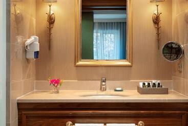 هتل Rixos Premium Bodrum