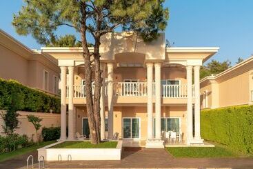 هتل Rixos Premium Bodrum