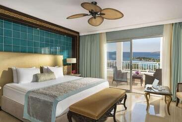 هتل Rixos Premium Bodrum