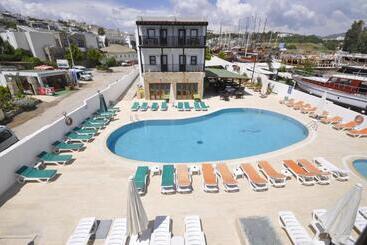Salinas Beach Hotel Bodrum Boutique Concept