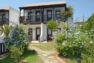 Salinas Beach Hotel Bodrum Boutique Concept