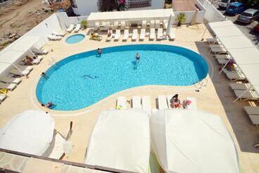 Salinas Beach Hotel Bodrum Boutique Concept