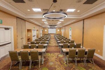 هتل Sonesta Anaheim Resort Area