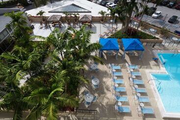 هتل Sonesta Miami Airport