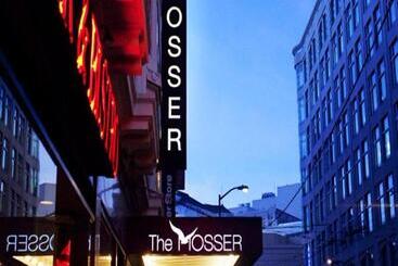 هتل The Mosser
