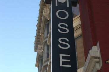 هتل The Mosser