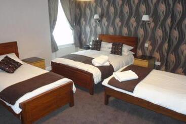 هتل Sandyford Lodge