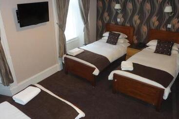هتل Sandyford Lodge