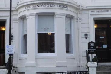 هتل Sandyford Lodge