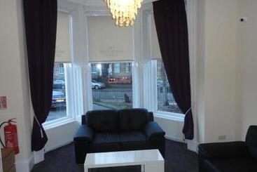 هتل Sandyford Lodge