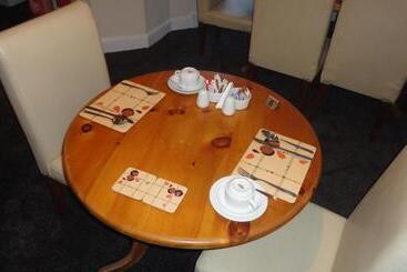هتل Sandyford Lodge