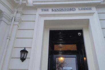 هتل Sandyford Lodge