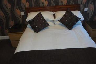 هتل Sandyford Lodge