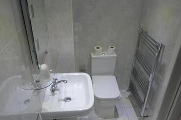 هتل Sandyford Lodge