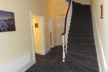 هتل Sandyford Lodge