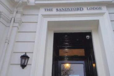 هتل Sandyford Lodge