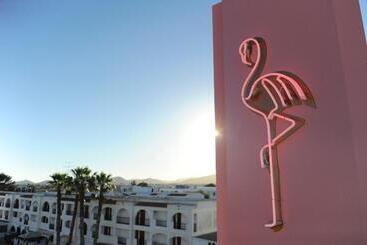 هتل Tropicana Ibiza Suites Adults Only
