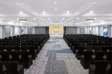 בית מלון כפרי Voco St. Johns Solihull, An Ihg