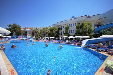 هتل Yel Holiday Resort   All Inclusive