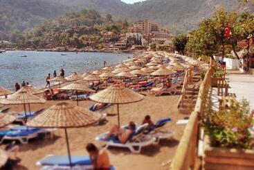 Loryma Resort