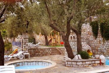 Loryma Resort