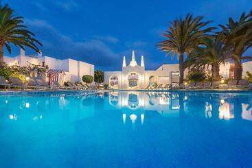 استراحتگاه Alua Suites Fuerteventura  All Inclusive