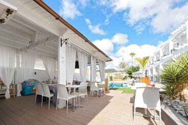 Vista Bonita, Gay and Lesbian Only Resort