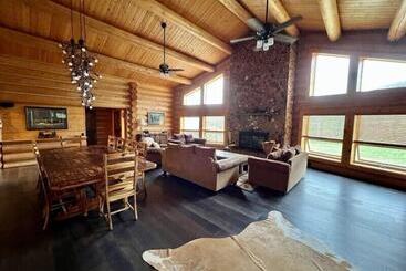 Отель Black Tree Resort