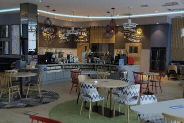 هتل Hampton By Hilton Olsztyn