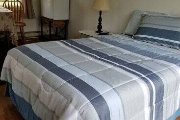 Becket Motel