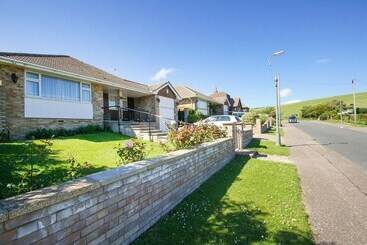 Dean Court Garden Parking By Brighton Holiday Lets