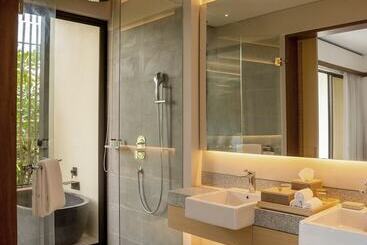هتل Sheraton Belitung Resort