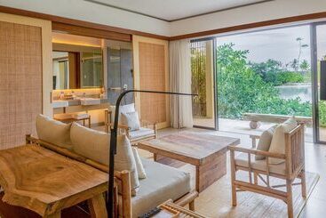 هتل Sheraton Belitung Resort
