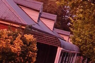 汽车旅馆  The Lancefield Lodge