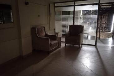 هتل Beverly Inn