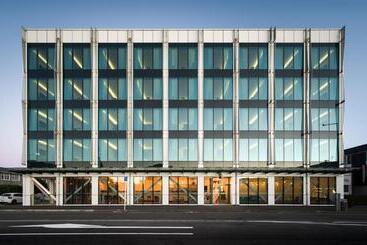 Carnmore Hotel Christchurch