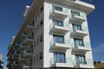 هتل Bar Restaurant Triumf Shengjin